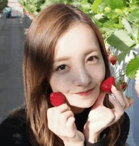 板野友美年収の真相と旦那収入で見えた驚きの生活実態全調査